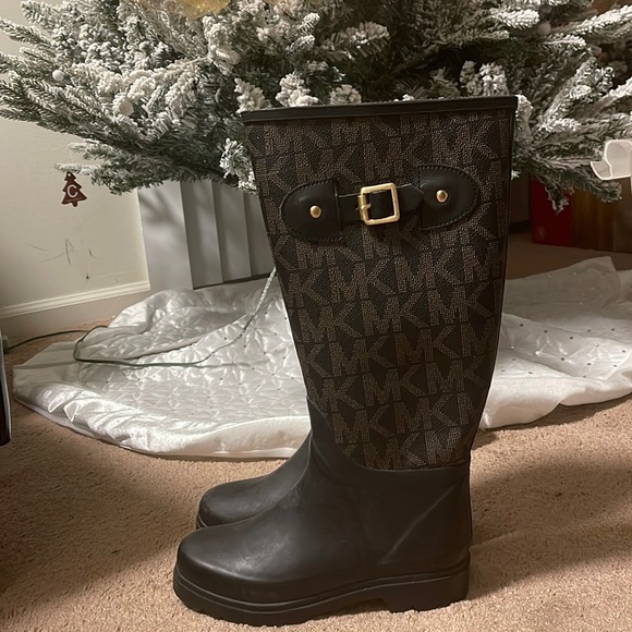 MICHAEL KORS レインブーツ　サイズ　US9 26cm Stormy Rubber Knee Rain Boot | Michael Kors [US]